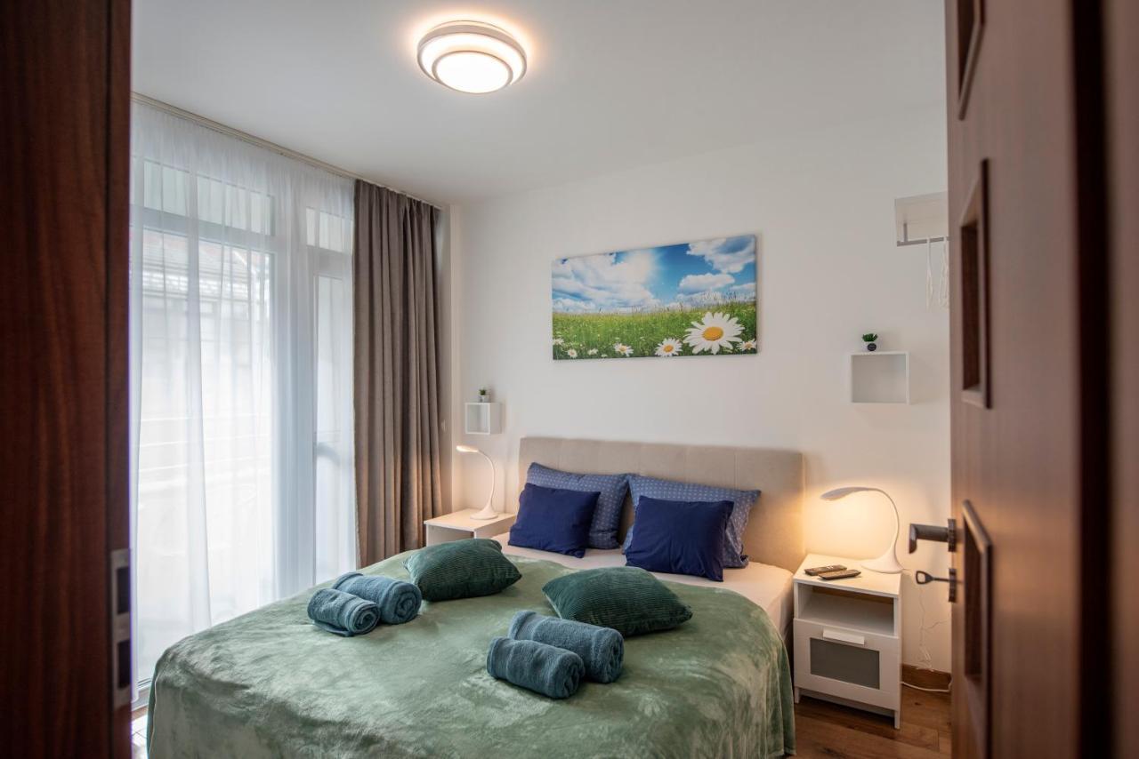 Lovely Apartman- Free Parking ペーチ エクステリア 写真