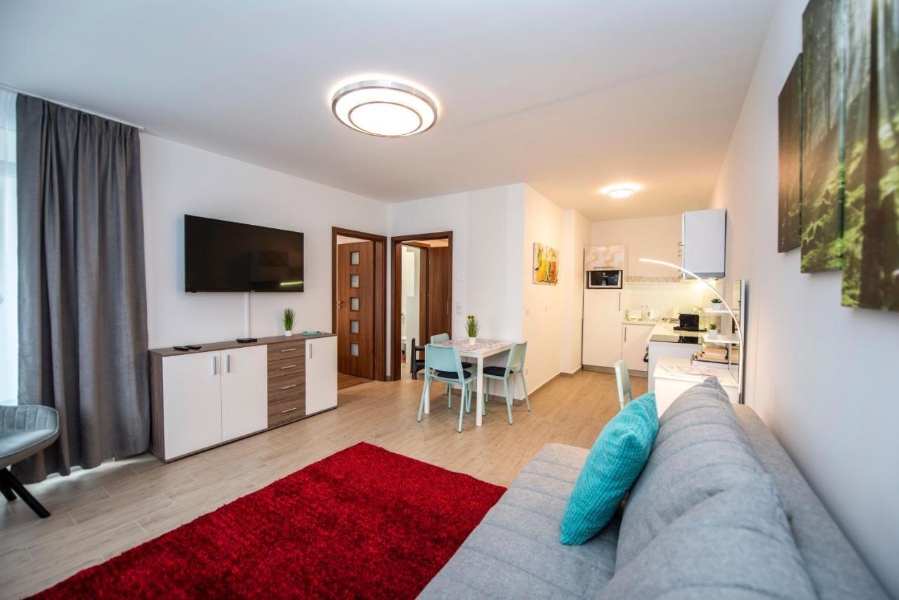 Lovely Apartman- Free Parking ペーチ エクステリア 写真